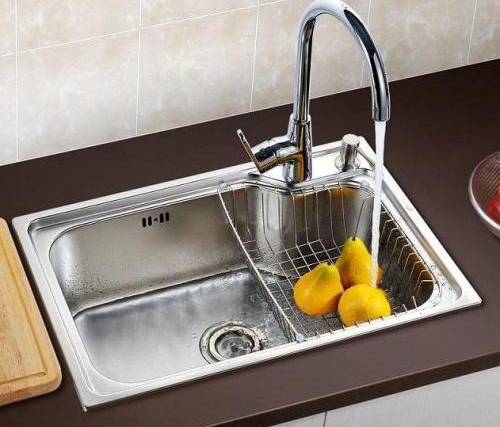 潮州厨房水槽装修设计，单槽还是双槽更方便？